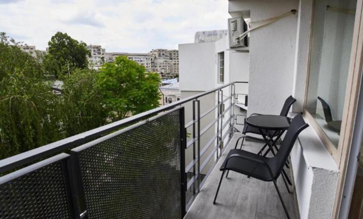 Lux Apartament Bacău Exterior foto